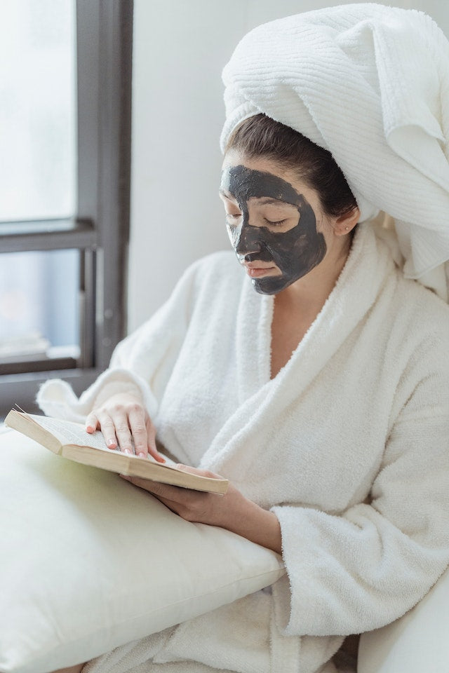 Benefits of Charcoal in Your Skincare: How to Unclog Your Pores